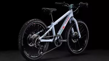 CUBE Acid 200 Disc este pentru tinerii sportivi, cicliști în devenire!